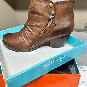 BareTraps Women's Tan Ankle Booties with Zipper